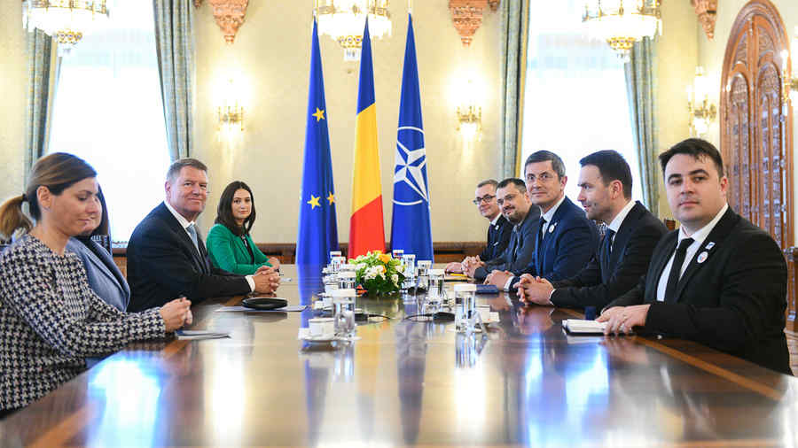 Soluţia crizei politice, după Congresul PNL