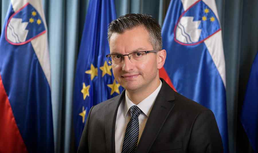 Premierul Sloveniei: Juncker nu respectă statul de drept
