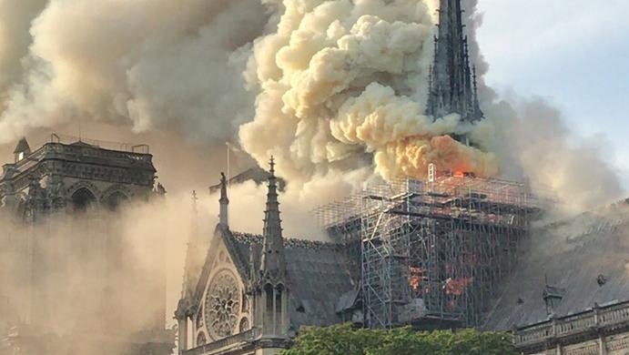 (VIDEO) Vezi la cât au ajuns donațiile pentru Notre-Dame