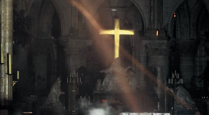 Miracolul, manipularea și Macron