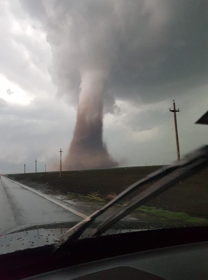 Iată pagubele produse de tornadă!