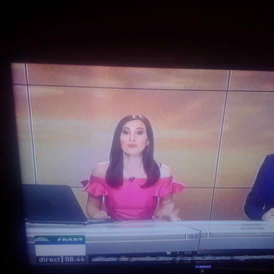 Dezbrăcarea la TVR