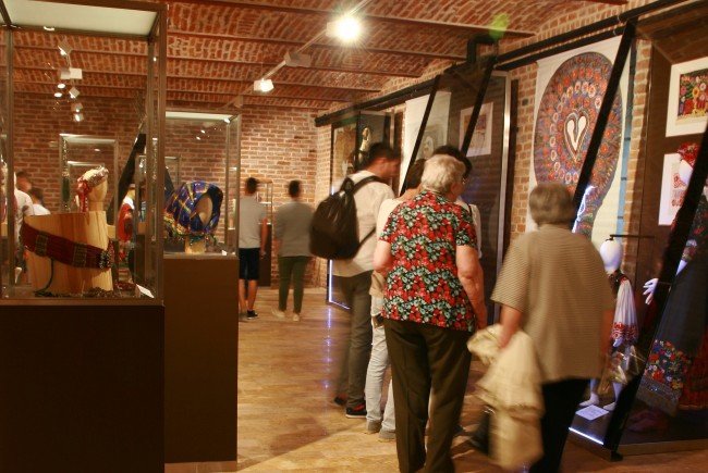 Oamenii de cultură resping propunerile lui Ciolacu
