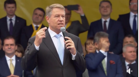 Iohannis a furat startul campaniei electorale