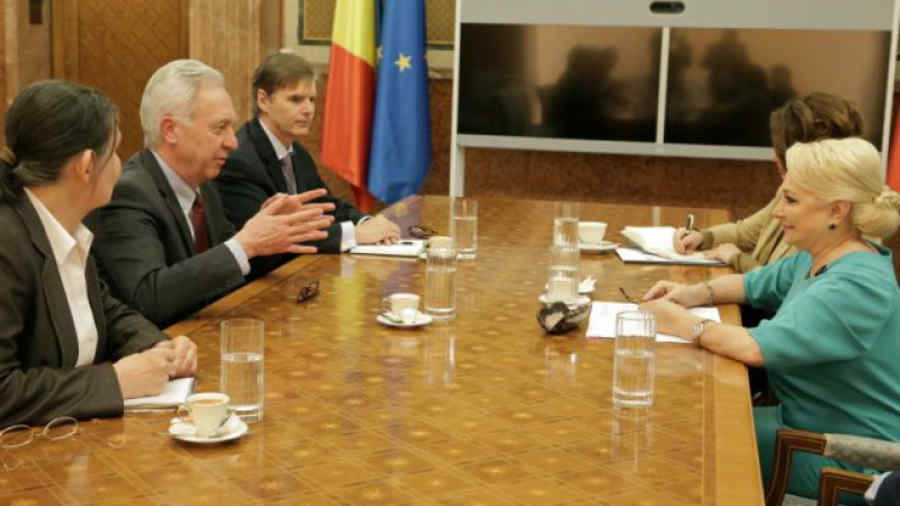 Punct și de la capăt! Ambasadorii și-au reluat „năravurile”