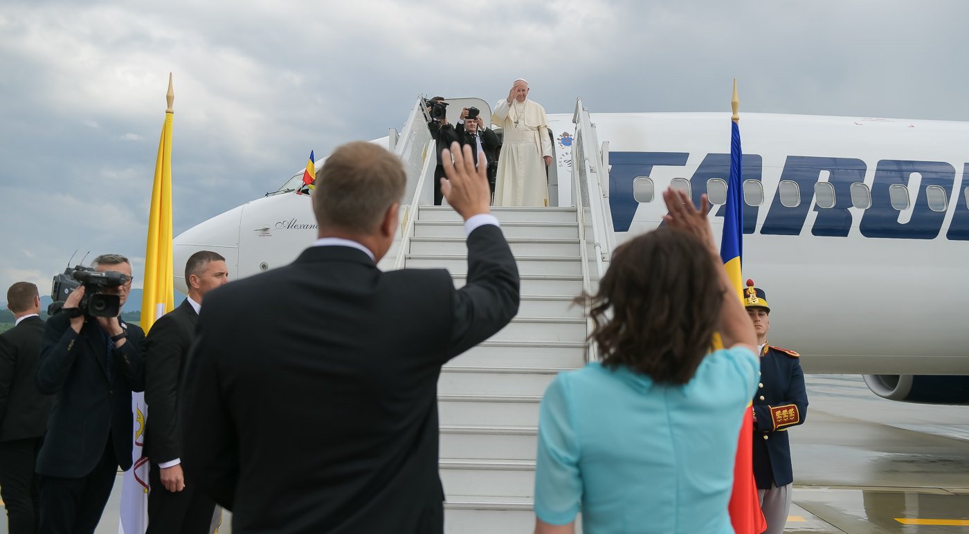 (VIDEO). Ultimele minute ale Suveranului Pontif în România! A cerut iertare romilor