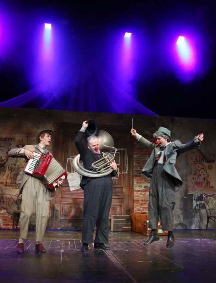 Bijuterii teatrale pe scena TNB