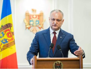 Dodon aşteaptă salvarea de la Răsărit