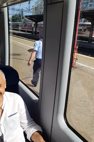 (VIDEO) Scenă de cascadorii râsului în Gara de Nord!