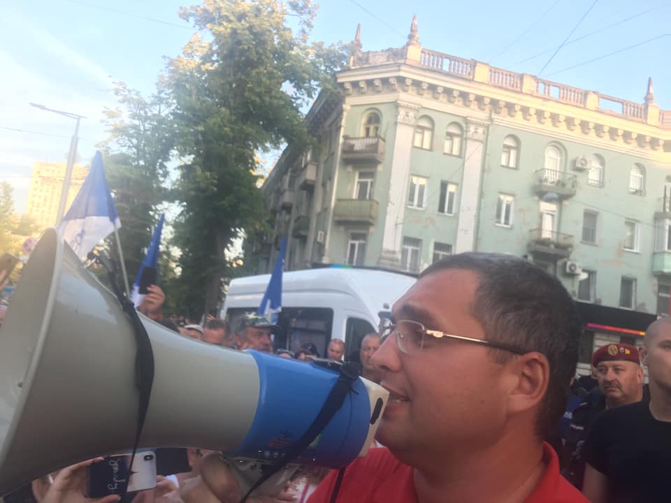Hocus-pocus cu mandatul de arestare: „Fie, fie”!