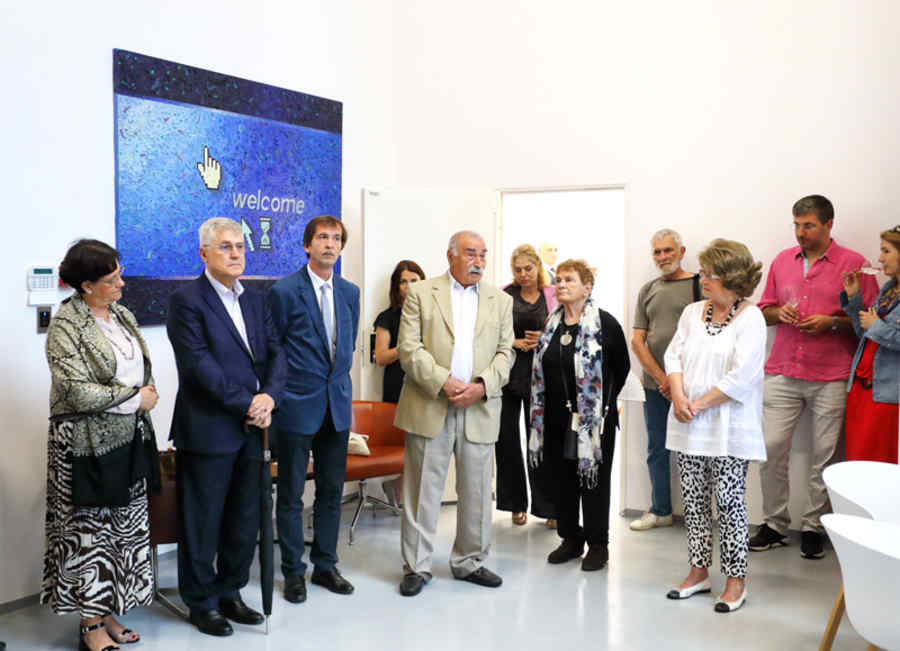 S-a deschis primul depozit de artă din România