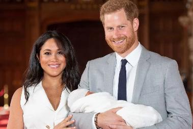 Trump nu-l mai deportează pe Harry. Soţia lui, e îngrozitoare, are și așa probleme