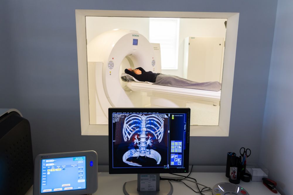 Triunghiul de succes al lui Ioan Simion: petrol, agricultură, sănătate