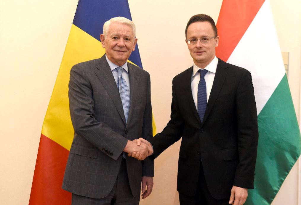 Ministrul ungar de Externe, replică pentru Meleșcanu