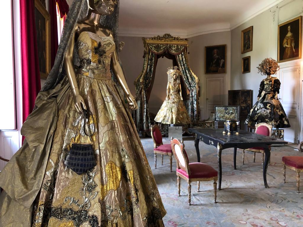 Doina Levintza, Dan Coma și Mihai Țopescu la „Versailles-ul belgian“