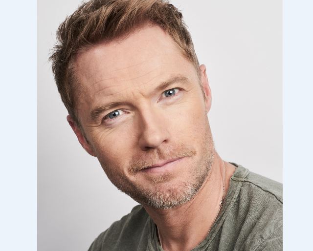 Starul irlandez Ronan Keating urcă pe scena Cerbului de Aur