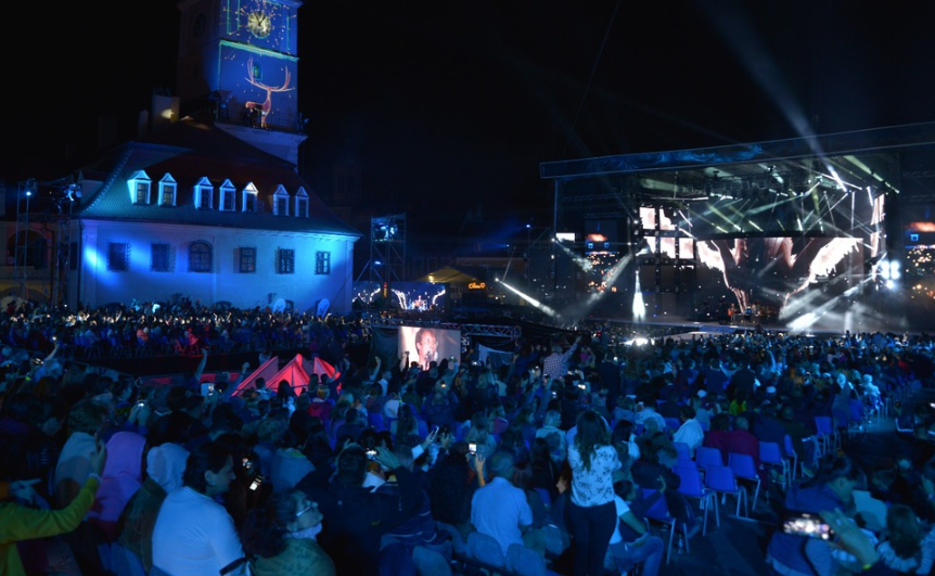 Joi seară debutează Festivalul Internaţional „Cerbul de Aur”