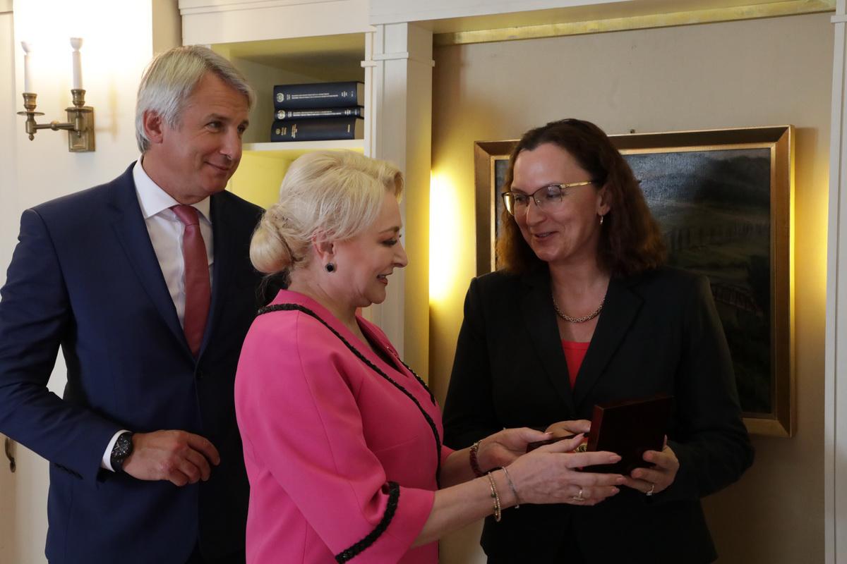 Împrumut de 500 de mil. € pentru români