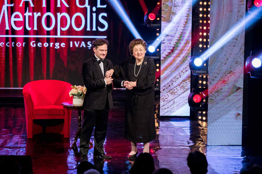 Somn uşor, distinsă doamnă a teatrului românesc!
