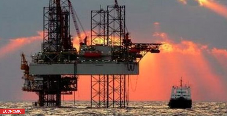 Singurul român cu platforme marine cumpără iar