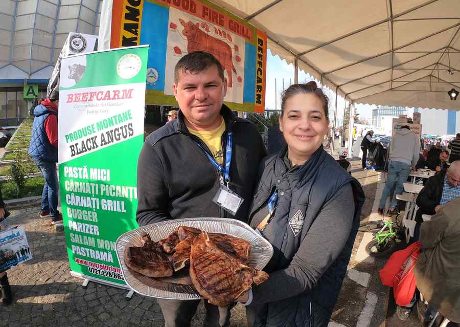 Daniel şi Mădălina din fostul Porceni de Gorj