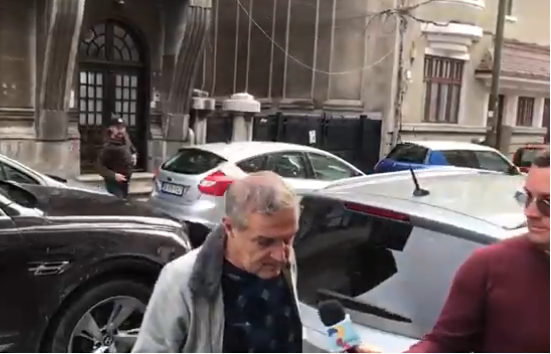 Râsu’-plânsu’ cu Becali la DNA: „Voi credeți că dracii stau?”