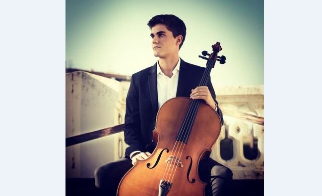 Violoncelul, harpa şi emoţiile