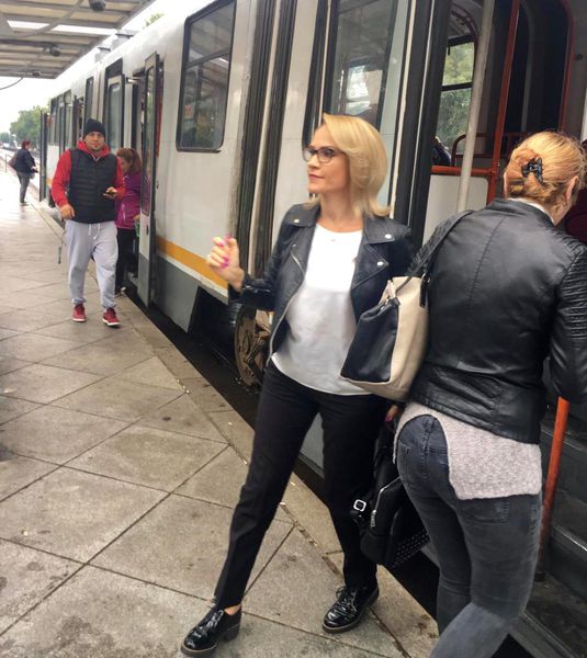 La Primărie, ca la oftalmologie: îți dă ochelari