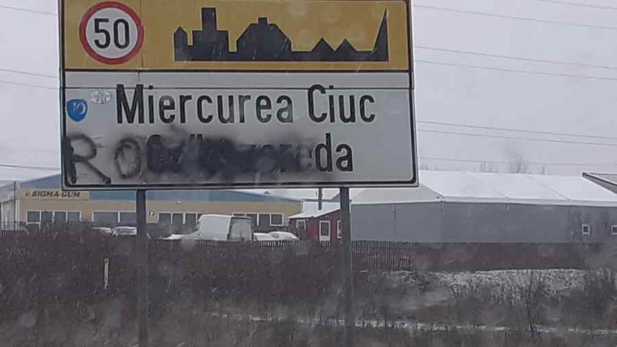 SCANDALUL indicatoarelor în maghiară: A fost prins făptașul!