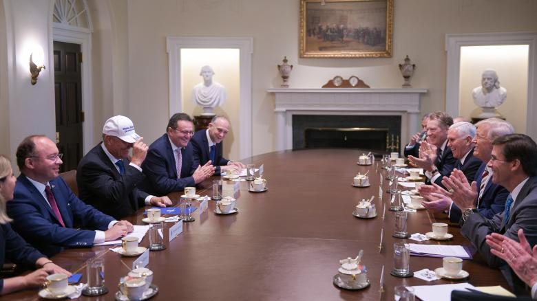 Eugen Uricaru: Buni, ospitalieri, cu capul plecat