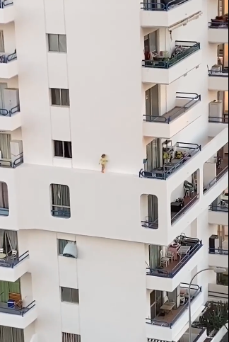 (VIDEO) A scăpat ca prin minune!