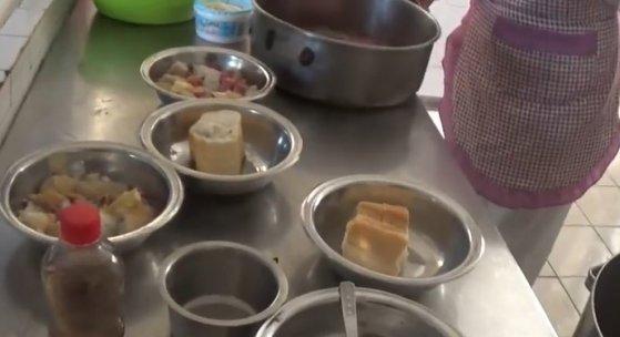 (Video) Meniu de groază într-un centru medical