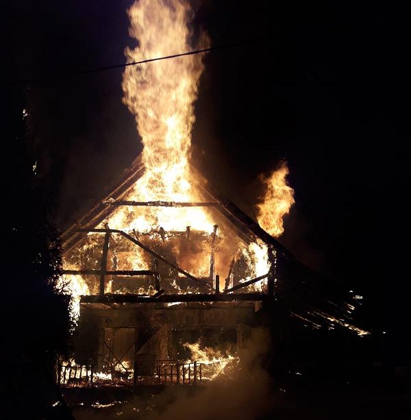 Misiune dificilă pentru pompieri