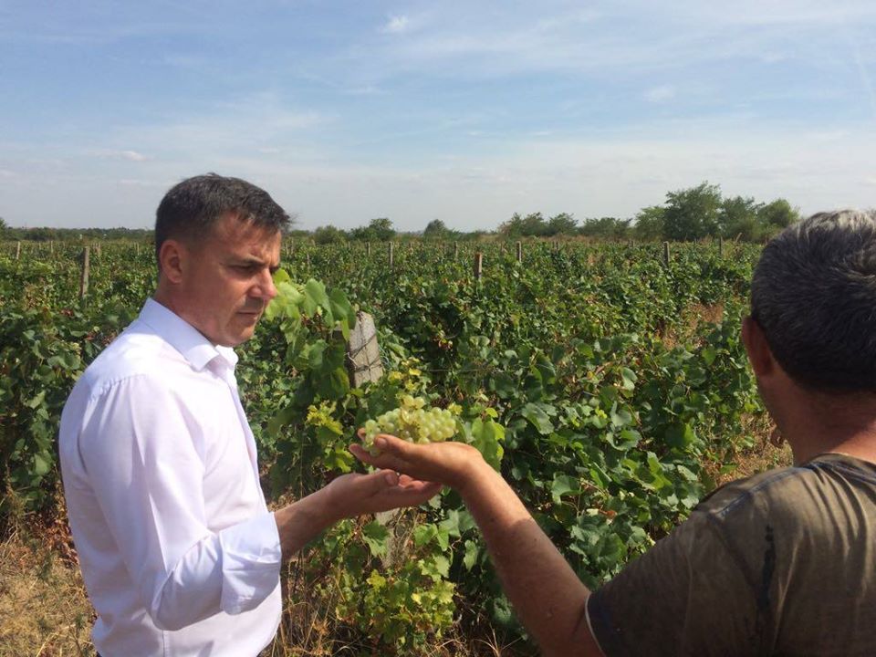 Ministrul Grindă, din bâlbă în bâlbă