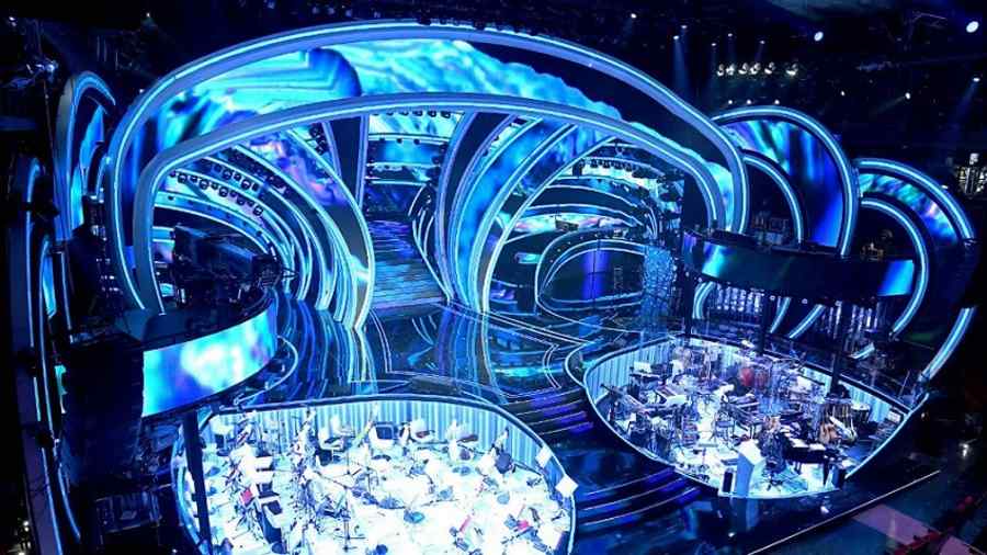 Cinci seri magice la TVR 1: Festivalul Sanremo, în direct