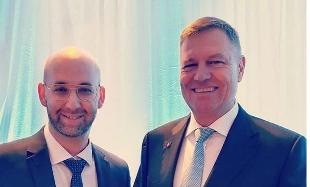 Klaus Iohannis s-a pozat cu strategul PSD