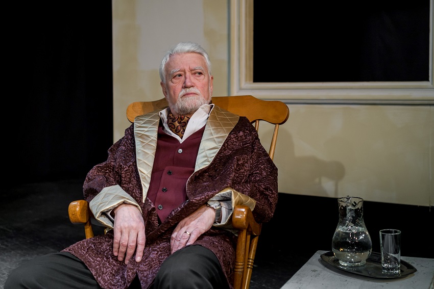 Emil Coșeru, aniversat la 50 de ani de teatru