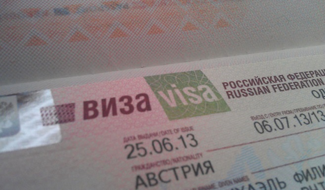 Noi vize pentru Rusia: facilitarea turismului sau a racolării?