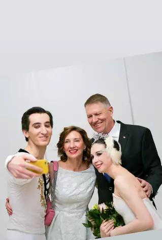 Cum a petrecut Iohannis Ziua Îndrăgostiţilor