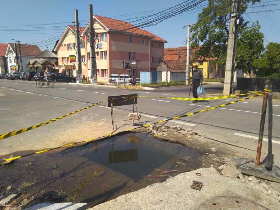 Zornăit vesel de cătușe dinspre Primăria Certeze