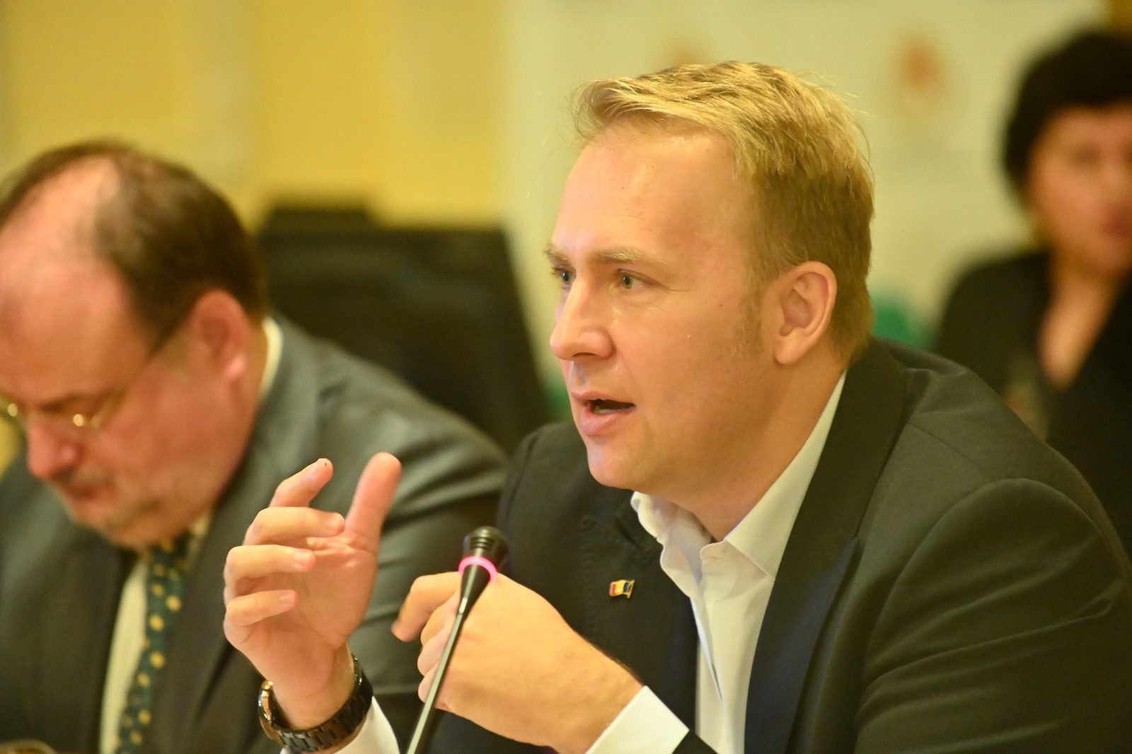 Protecție contra coronavirus, dar de…săptămâna viitoare