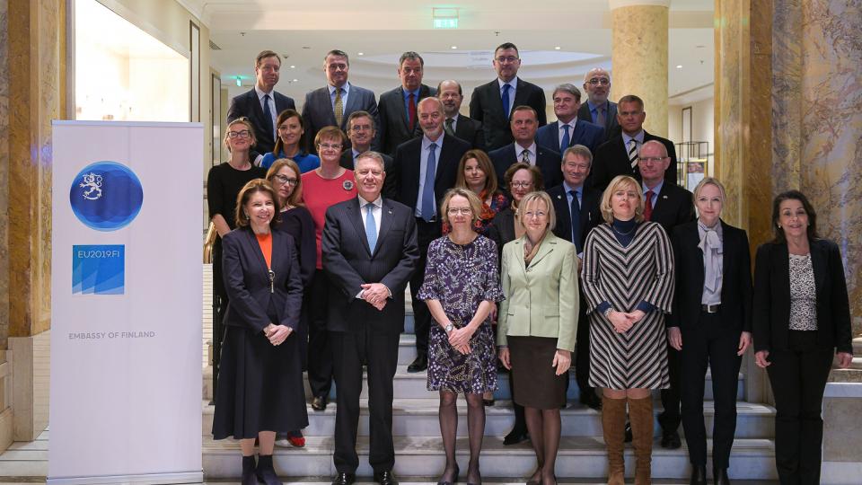 Ambasadori UE și ONG-uri dispărute