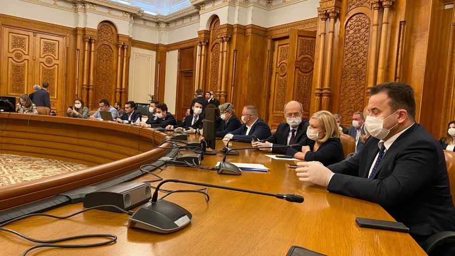 Un cititor zice: marii dezbinatori ai nației să-și ceară scuze