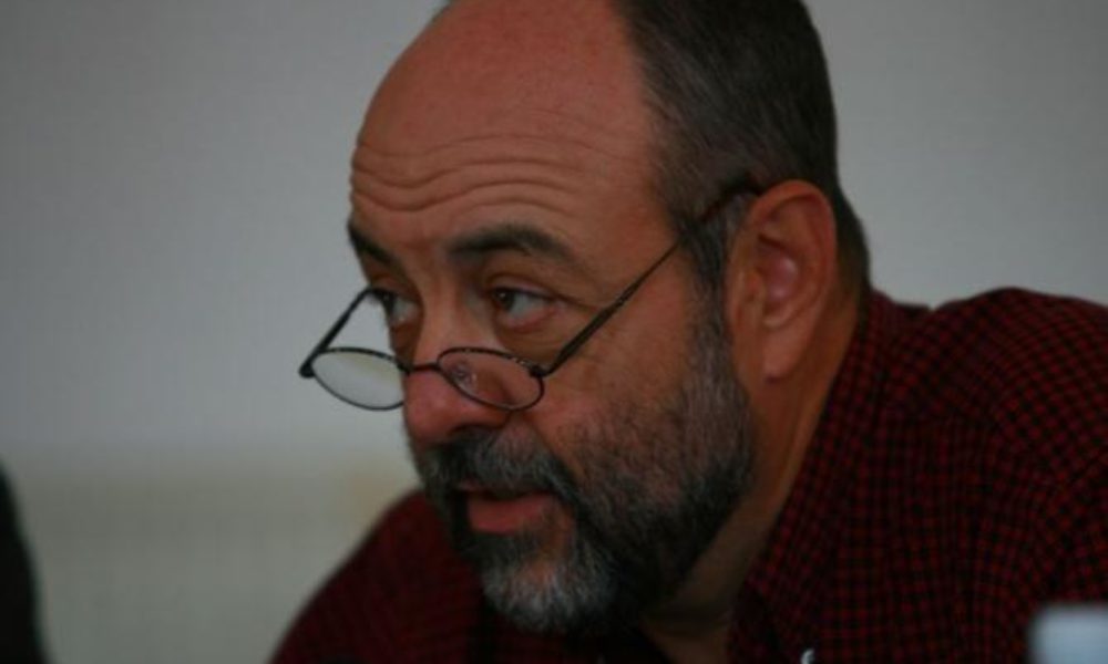 „Trăim o lipsă de dialog: lumea e divizată și manipulată”