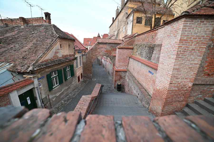 Sibiu – Frumusețea plină a unui oraș pustiu