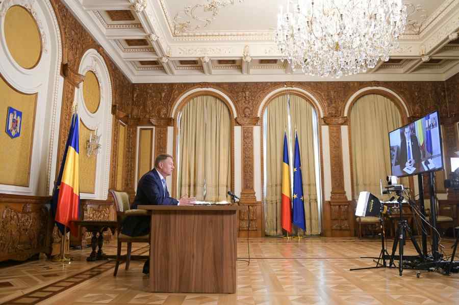 Iohannis n-a mai avut încotro: A semnat după ce s-a făcut de cacao!