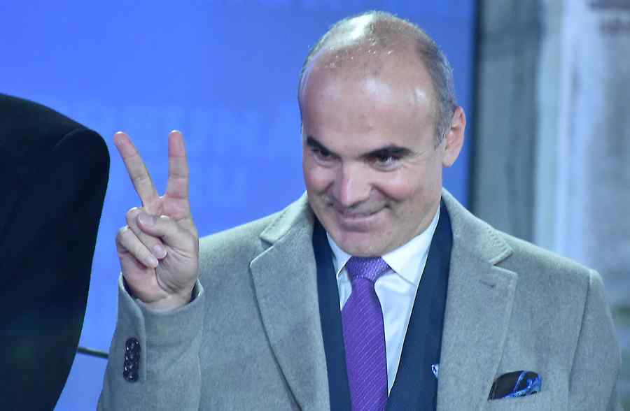 Stenograme. Ministrul finanțelor nu mai are somn. Ce spune Rareș Bogdan?