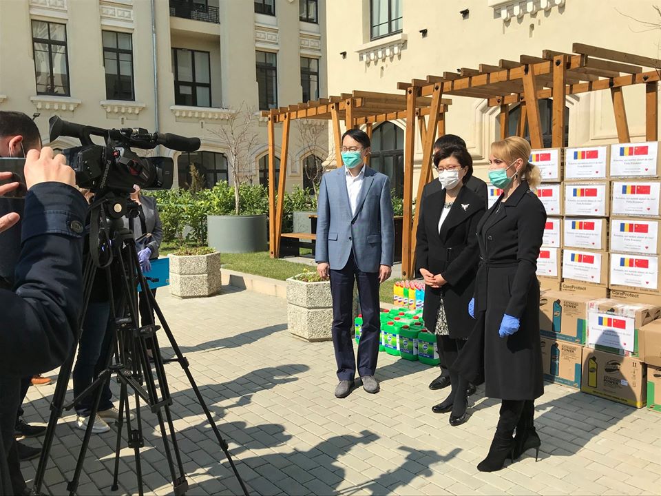 Politica României la testul ajutorului chinezesc