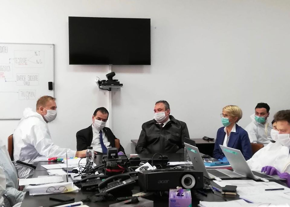 Reacţii, grafice, tendinţe