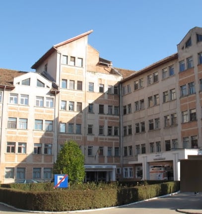 Spitalul din Orăștie, la un pas să fie închis